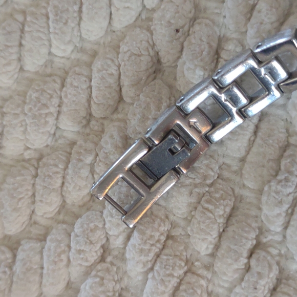 🥳 TRADED! DKNY Crosswalk Stainless Steel Watch - Picture 7 of 8